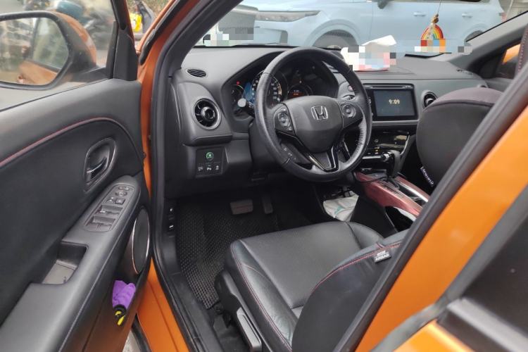 Used Honda XR-V 2015 1.8L VTi CVT Luxury Edition Driver Seat