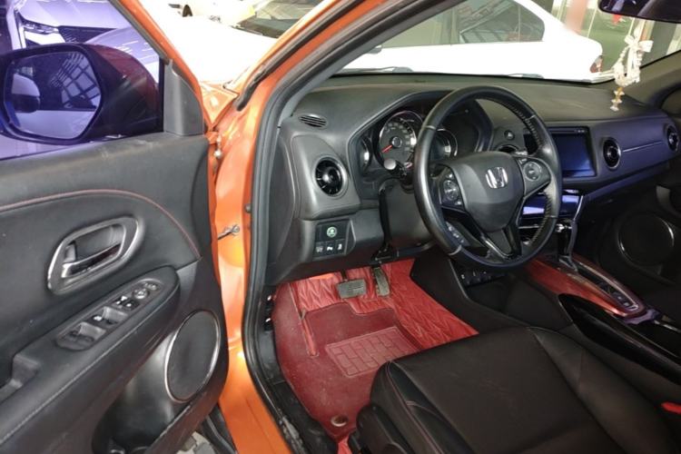 Used Honda XR-V 2015 1.8L VTi CVT Luxury Edition Driver Seat