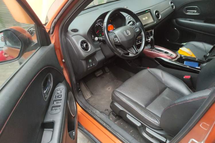 Used Honda XR-V 2015 1.8L VTi CVT Luxury Edition Driver Seat