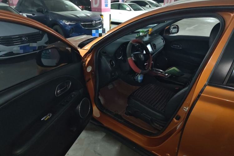 Used Honda XR-V 2015 1.8L VTi CVT Luxury Edition Driver Seat