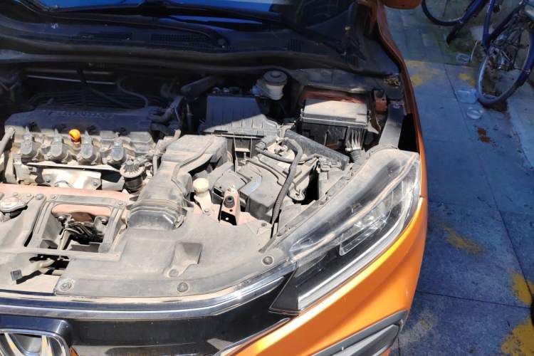 Used Honda XR-V 2015 1.8L VTi CVT Luxury Edition Engine Bay Left