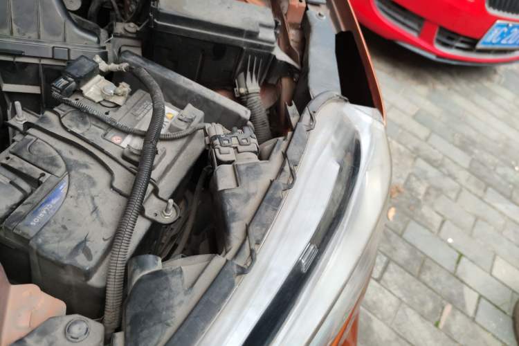 Used Honda XR-V 2015 1.8L VTi CVT Luxury Edition Engine Bay Left