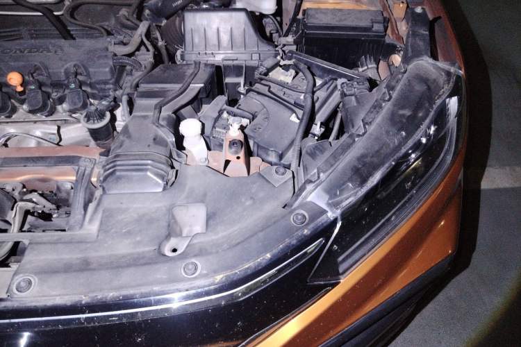 Used Honda XR-V 2015 1.8L EXi CVT Comfort Version Engine Bay Left