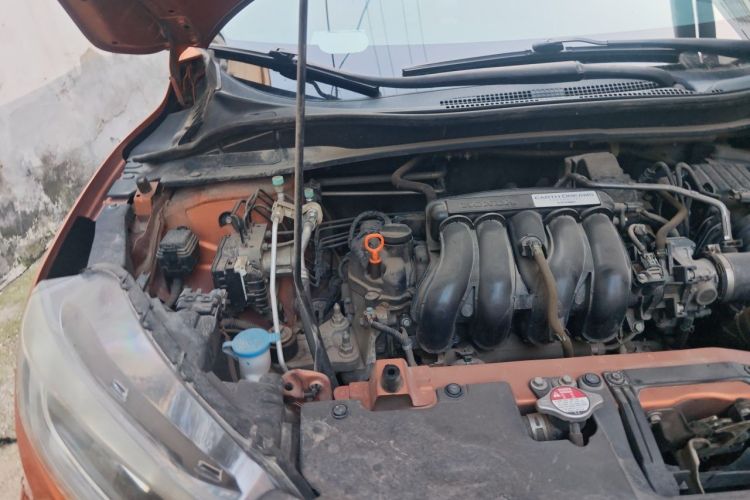 Used Honda XR-V 2015 1.5L LXi CVT Classic Edition Engine Bay Right
