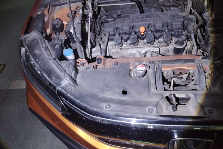 Used Honda XR-V 2015 1.8L EXi CVT Comfort Version Engine Bay Right