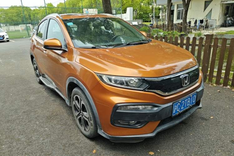Used Honda XR-V 2015 1.8L VTi CVT Luxury Edition Front Right 45 Deg