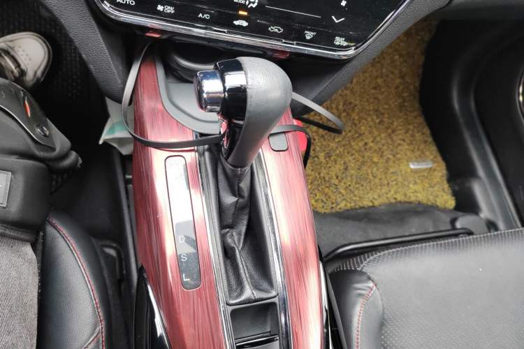 Used Honda XR-V 2015 1.8L VTi CVT Luxury Edition Gear Lever