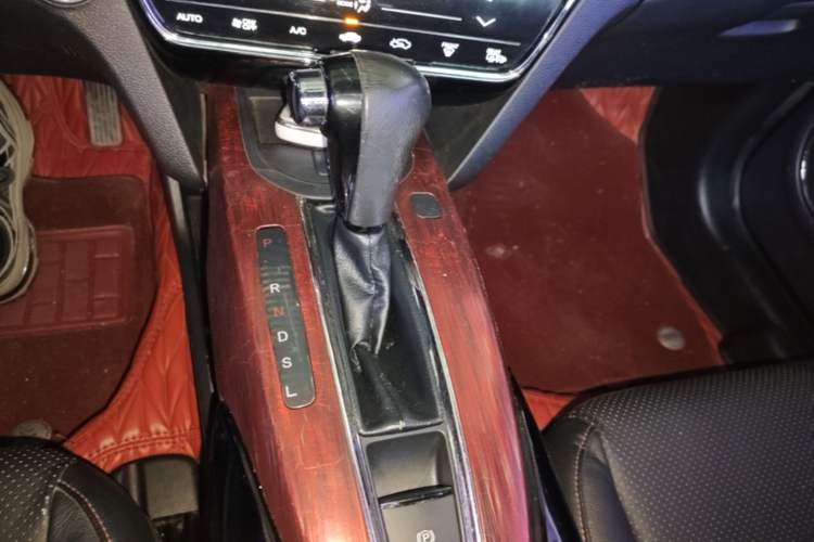 Used Honda XR-V 2015 1.8L VTi CVT Luxury Edition Gear Lever