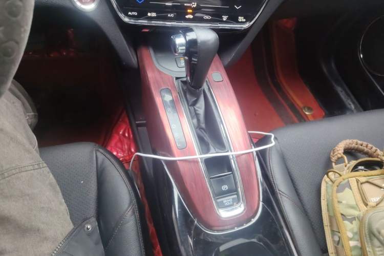Used Honda XR-V 2015 1.8L VTi CVT Luxury Edition Gear Lever