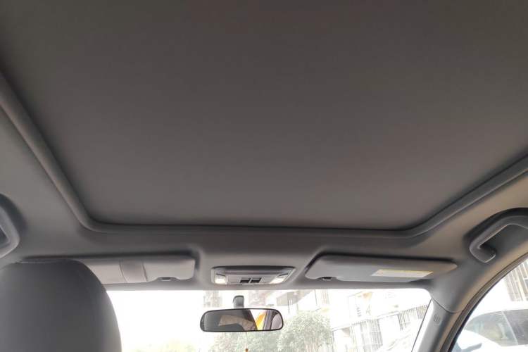 Used Honda XR-V 2015 1.8L VTi CVT Luxury Edition Headliner