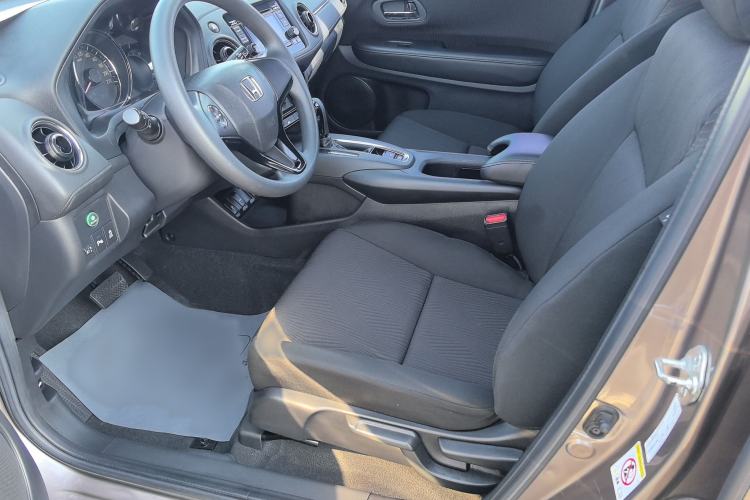 Used Honda XR-V 2015 1.5L LXi CVT Classic Edition Interior 3