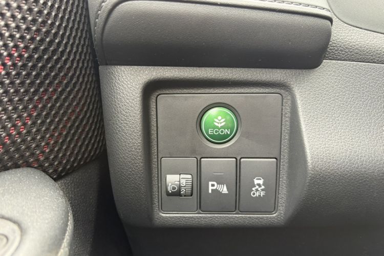 Used Honda XR-V 2015 1.8L EXi CVT Comfort Version Interior 4