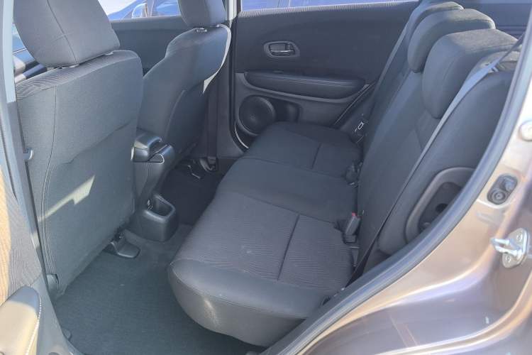 Used Honda XR-V 2015 1.5L LXi CVT Classic Edition Interior 4