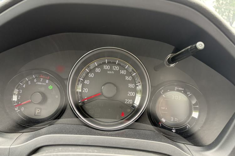 Used Honda XR-V 2015 1.8L EXi CVT Comfort Version Interior 5
