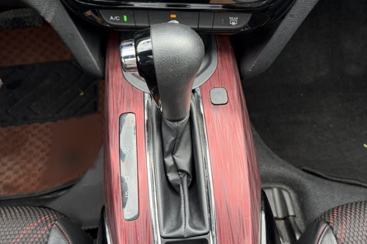 Used Honda XR-V 2015 1.8L EXi CVT Comfort Version Interior 6