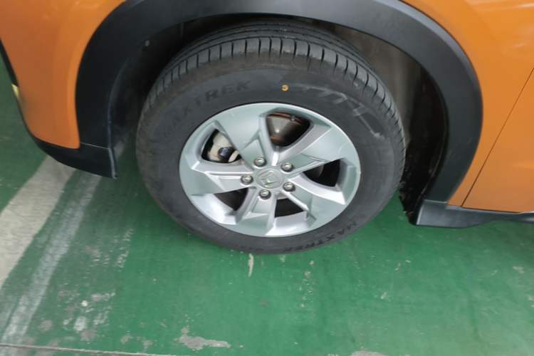 Used Honda XR-V 2015 1.5L LXi CVT Classic Edition Left Front Wheel Hub