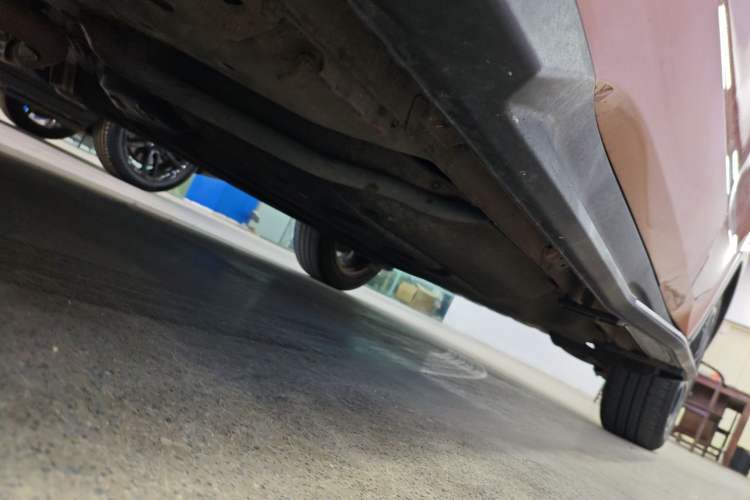Used Honda XR-V 2015 1.8L VTi CVT Luxury Edition Left Side Sill