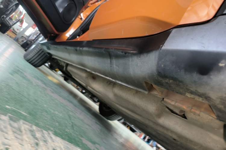 Used Honda XR-V 2015 1.5L LXi CVT Classic Edition Left Side Sill