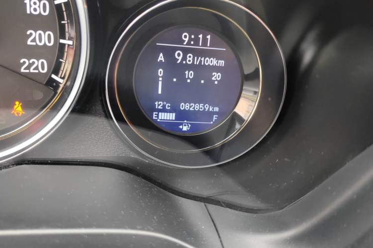 Used Honda XR-V 2015 1.8L VTi CVT Luxury Edition Odometer Close Up