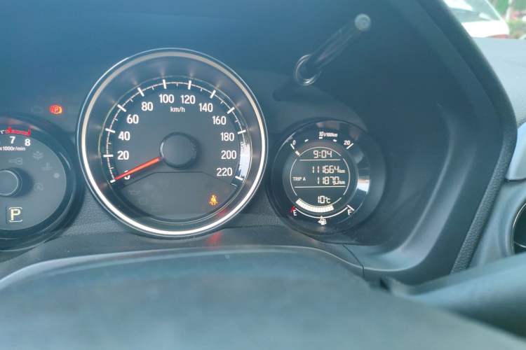 Used Honda XR-V 2015 1.8L EXi CVT Comfort Version Odometer Close Up