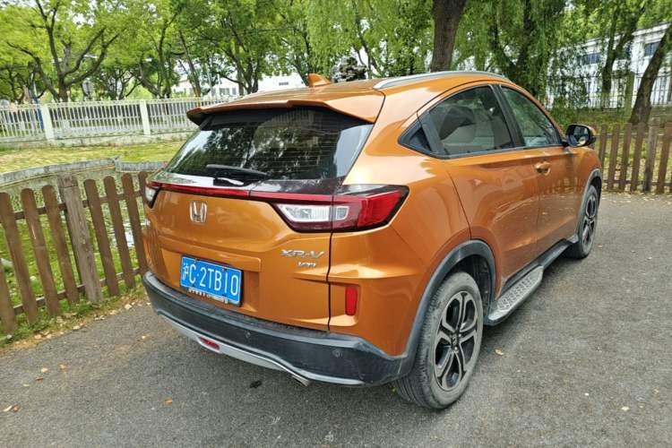 Used Honda XR-V 2015 1.8L VTi CVT Luxury Edition Rear Right 45 Deg