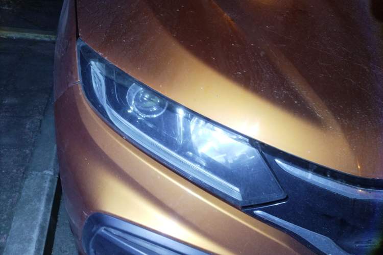 Used Honda XR-V 2015 1.8L VTi CVT Luxury Edition Right Front Headlight
