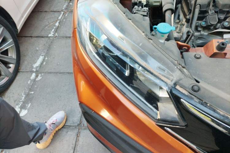 Used Honda XR-V 2015 1.8L VTi CVT Luxury Edition Right Front Headlight