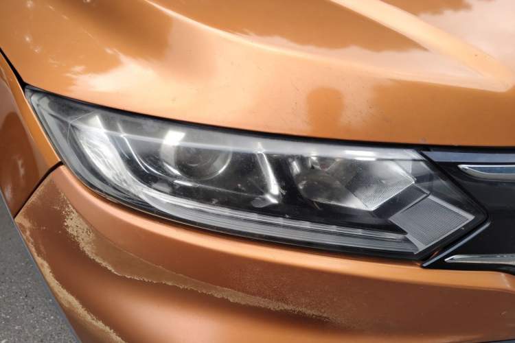 Used Honda XR-V 2015 1.8L EXi CVT Comfort Version Right Front Headlight