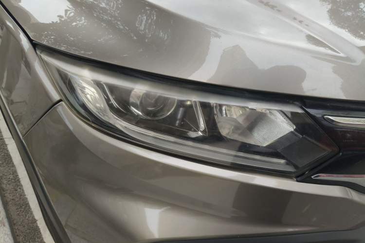 Used Honda XR-V 2015 1.8L EXi CVT Comfort Version Right Front Headlight