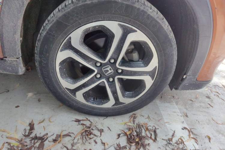 Used Honda XR-V 2015 1.8L EXi CVT Comfort Version Right Front Wheel Hub