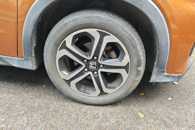 Used Honda XR-V 2015 1.8L VTi CVT Luxury Edition Right Front Wheel Hub