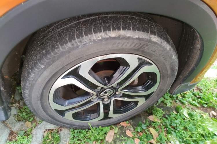 Used Honda XR-V 2015 1.8L VTi CVT Luxury Edition Right Front Wheel Hub