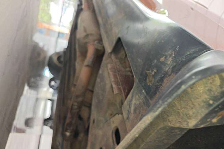 Used Honda XR-V 2015 1.5L LXi CVT Classic Edition Right Side Sill