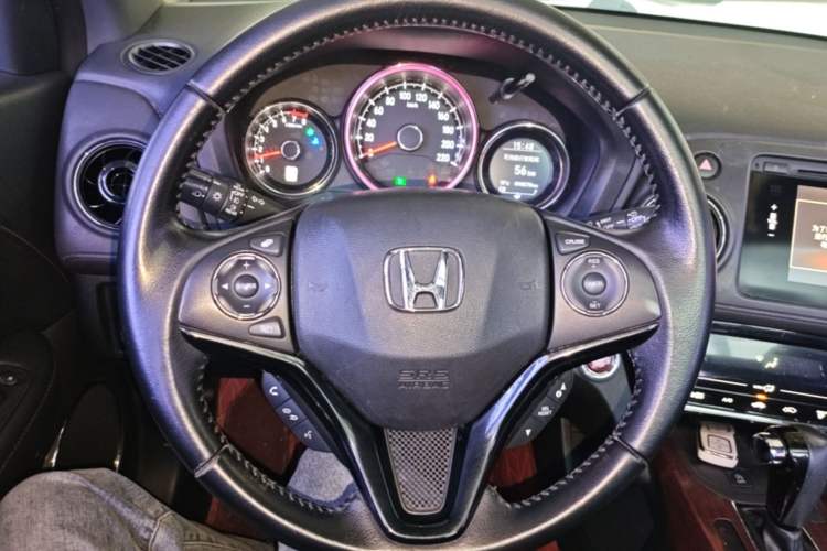 Used Honda XR-V 2015 1.8L VTi CVT Luxury Edition Steering Wheel