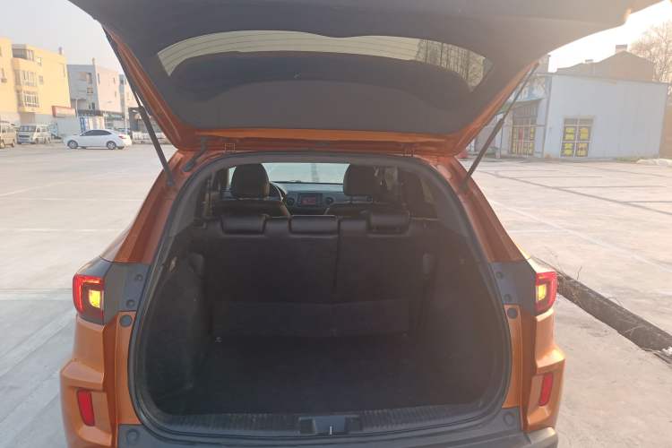 Used Honda XR-V 2015 1.8L EXi CVT Comfort Version Trunk