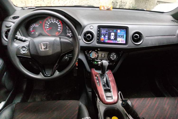 Used Honda XR-V 2017 1.5L LXi CVT Classic Edition Center Console