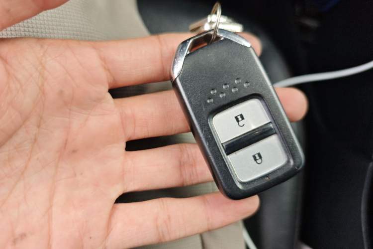 Used Honda XR-V 2017 1.8L EXi CVT Comfort Version Gear Lever