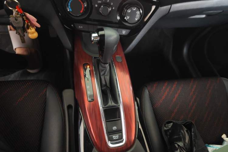 Used Honda XR-V 2017 1.5L LXi CVT Classic Edition Gear Lever