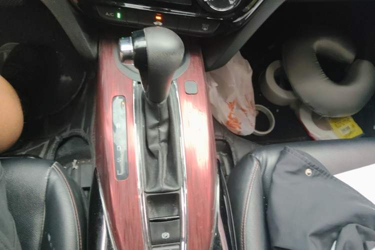 Used Honda XR-V 2017 1.8L EXi CVT Comfort Version Gear Lever