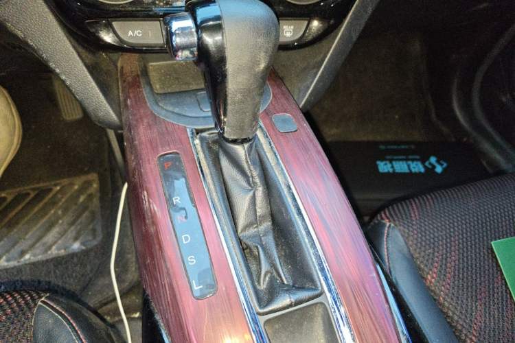 Used Honda XR-V 2017 1.8L EXi CVT Comfort Version Gear Lever