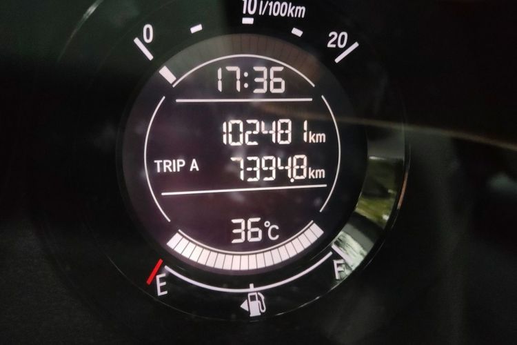 Used Honda XR-V 2017 1.8L EXi CVT Comfort Version Odometer Close Up