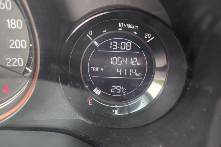 Used Honda XR-V 2017 1.8L EXi CVT Comfort Version Odometer Close Up