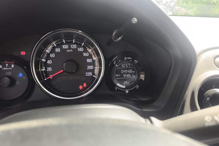 Used Honda XR-V 2017 1.8L EXi Manual Comfort Edition Odometer Close Up