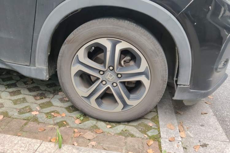 Used Honda XR-V 2017 1.8L EXi CVT Comfort Version Right Front Wheel Hub