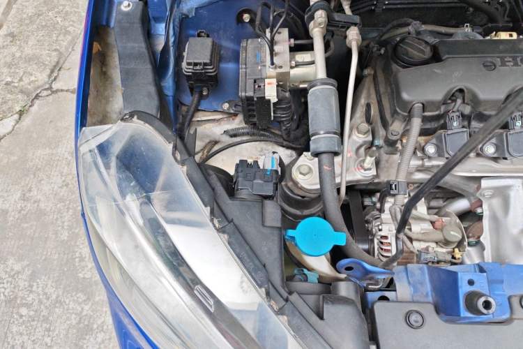 Used Honda XR-V 2017 1.8L EXi CVT Comfort Version Engine Bay Right
