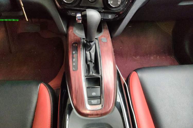 Used Honda XR-V 2017 1.5L LXi CVT Classic Edition Gear Lever