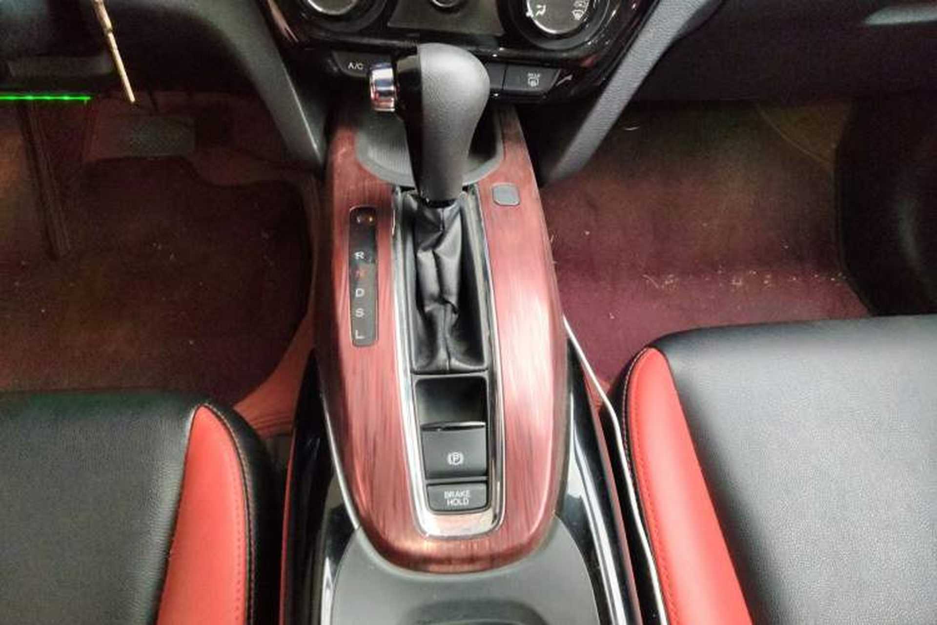Used Honda XR-V 2017 1.5L LXi CVT Classic Edition Gear Lever