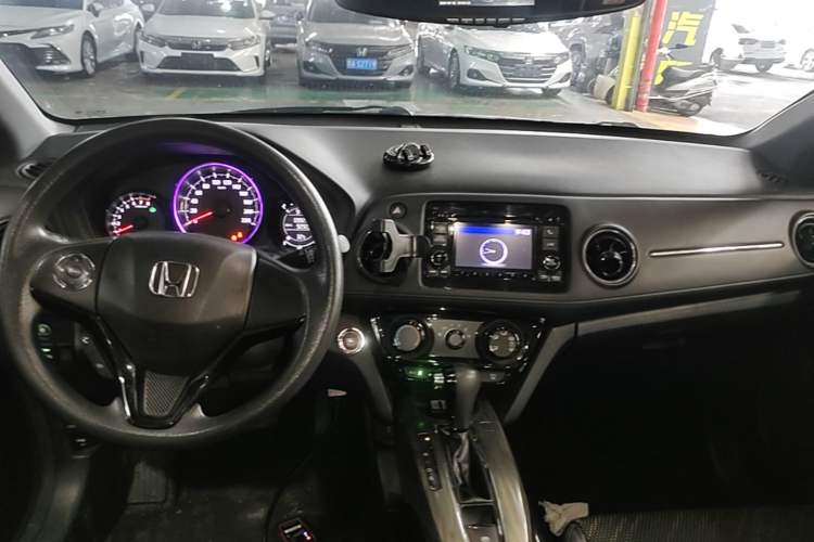Used Honda XR-V 2017 1.8L EXi CVT Comfort Version Center Console