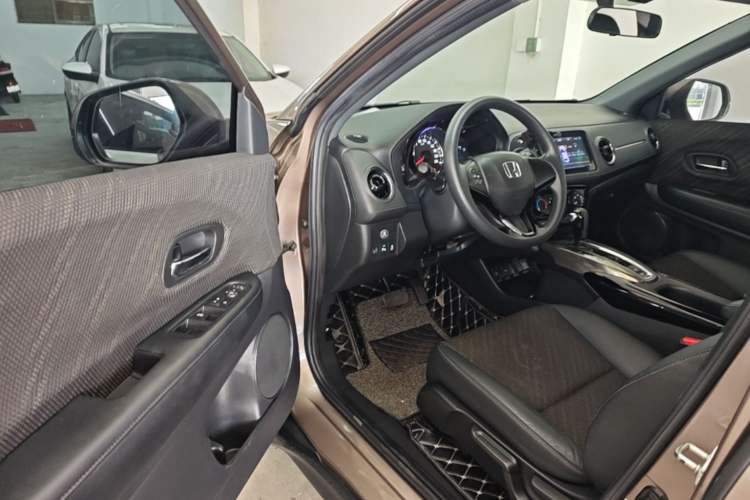 Used Honda XR-V 2017 1.5L LXi CVT Classic Edition Driver Seat