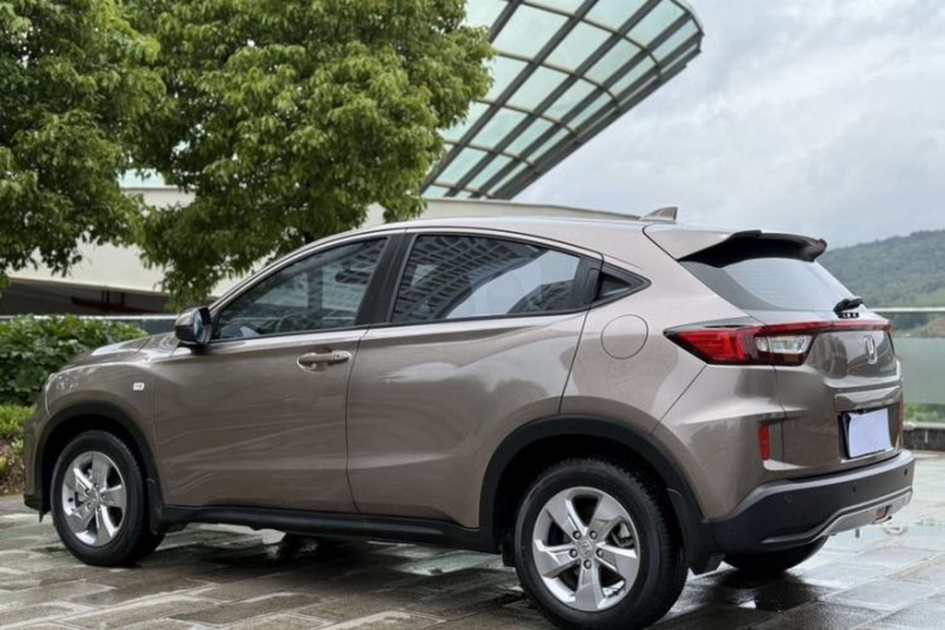Used Honda XR-V 2017 1.5L LXi CVT Classic Edition Exterior 6